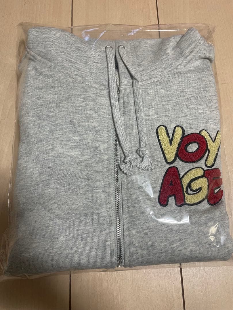 新品未開封　なにわ男子 voyage ジップパーカー