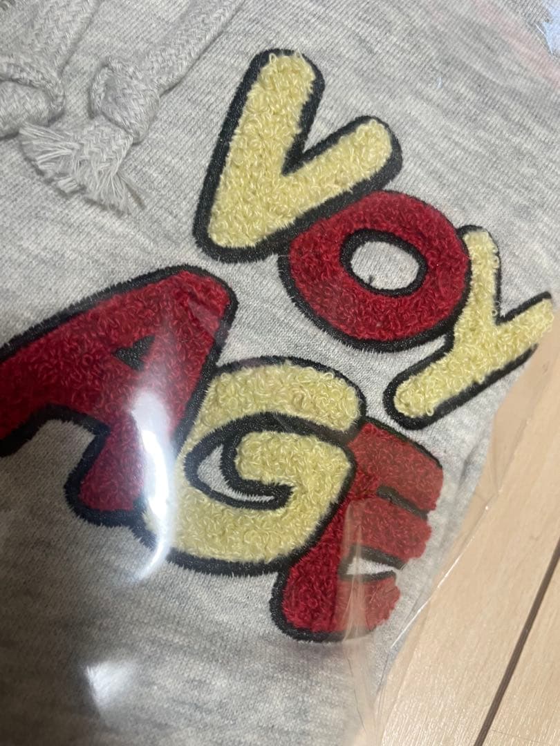 新品未開封　なにわ男子 voyage ジップパーカー