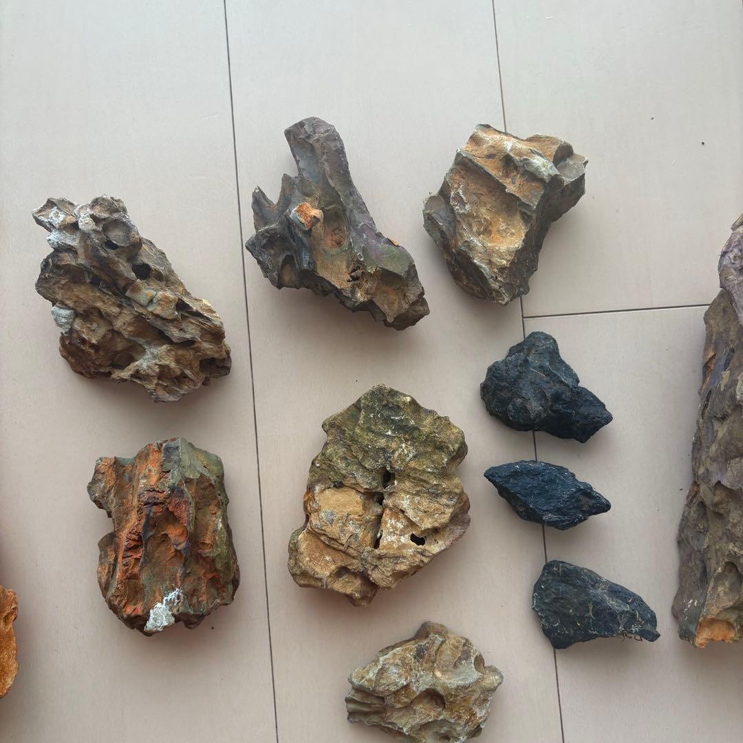 お値下げ☆ 水槽用自然石（気孔石）セット 11個　岩組みレイアウトに☆