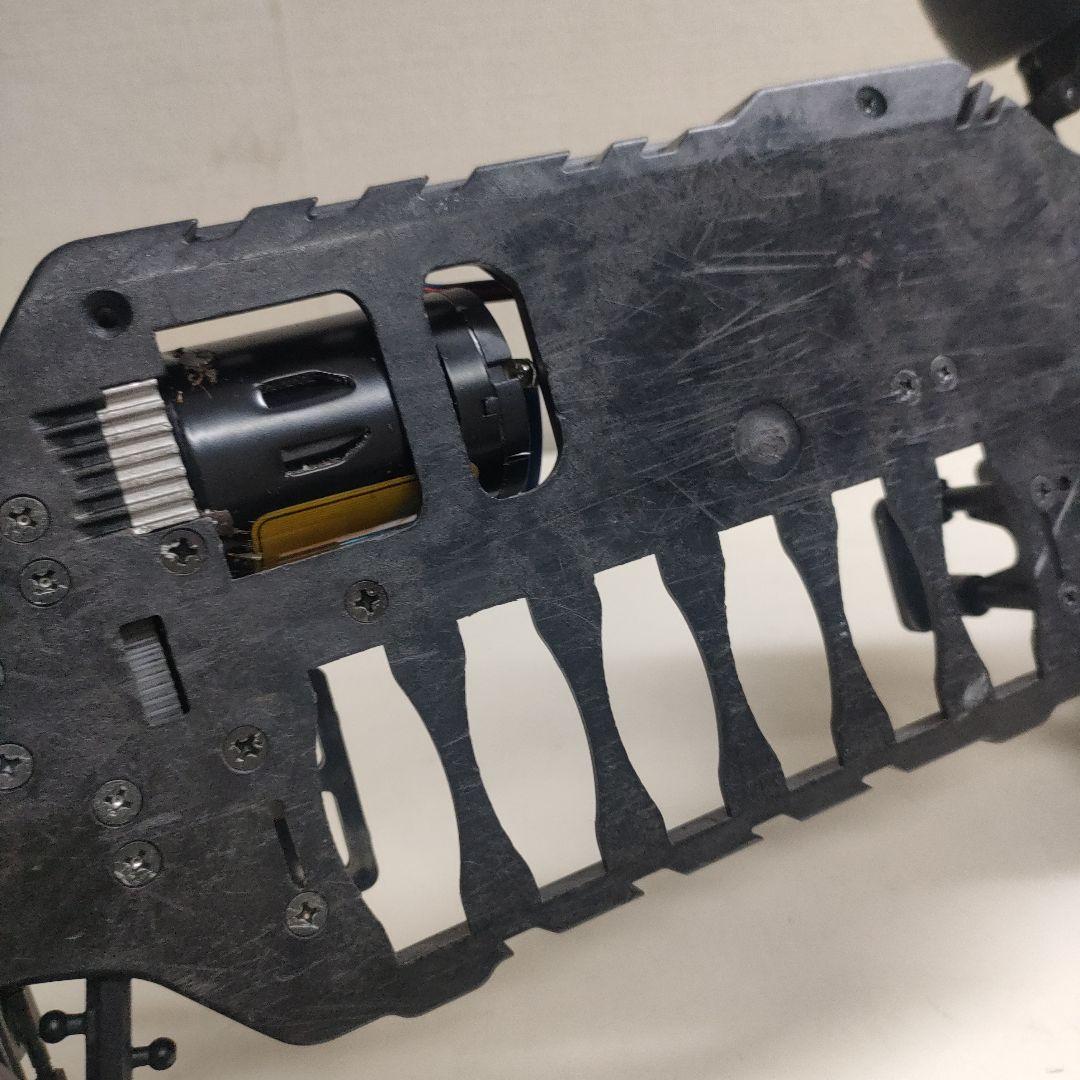 ヨコモドリフトパッケージシャーシ、おまけボディ付き