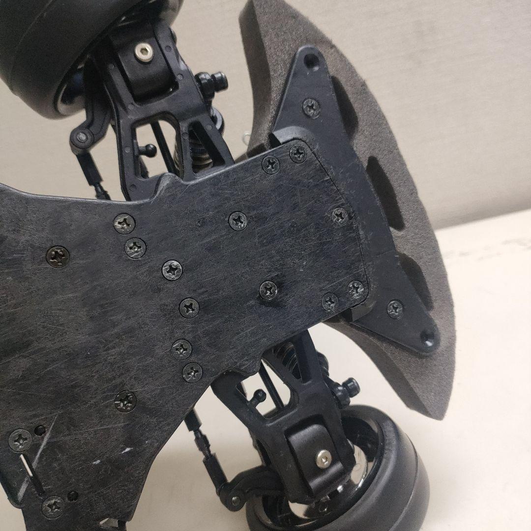 ヨコモドリフトパッケージシャーシ、おまけボディ付き