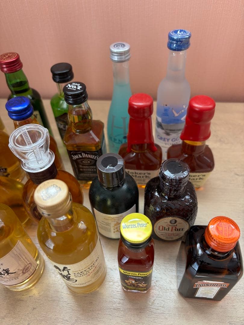 ウイスキー などのミニボトルセット 20本