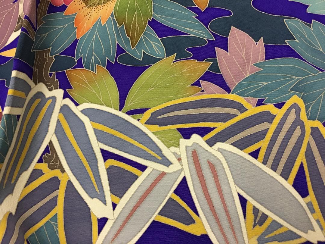 売り切り 青紫 手描き友禅 笹 牡丹 鴛鴦 振袖 落款あり