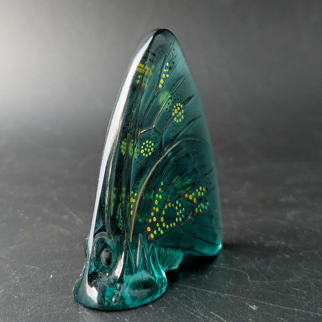 卓上芸術 ラリック 青ガラス彩色 パピヨン蝶オブジェ入手至難　精密エナメル