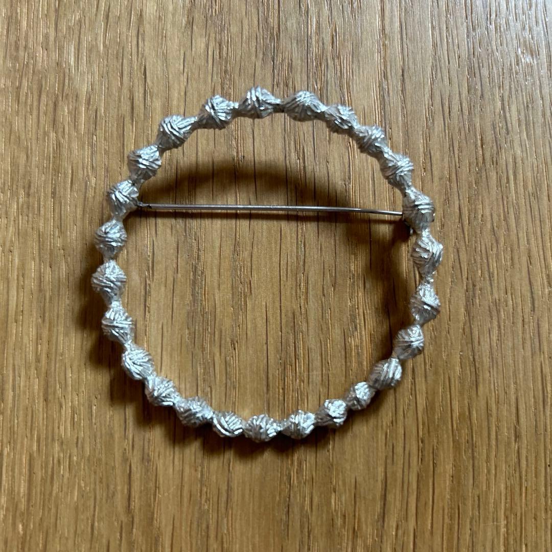 正規品 ミナペルホネンtambourine 真鍮ブローチ silver