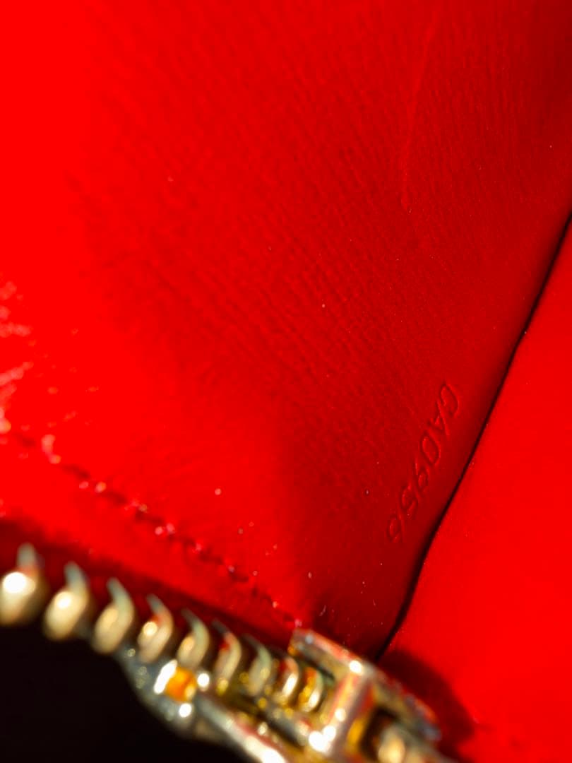 ルイビィトン　エピレザーケース ゴールド金具付き