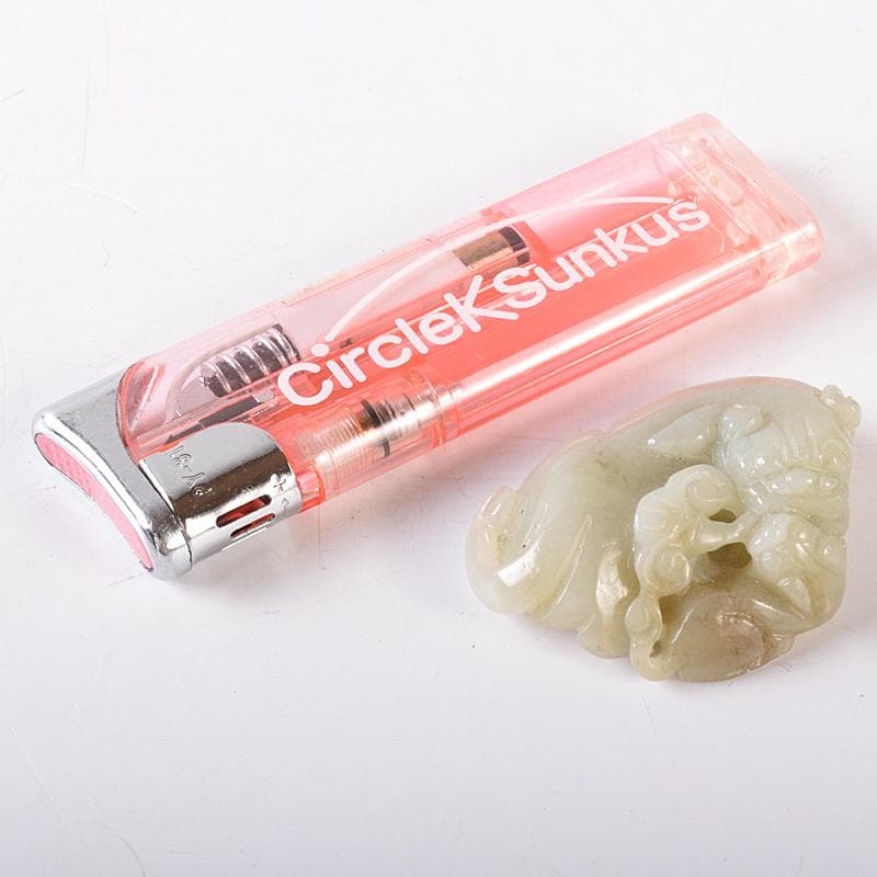 中国　玉石彫刻　神獣　根付　紙鎮　置物　C　8599E