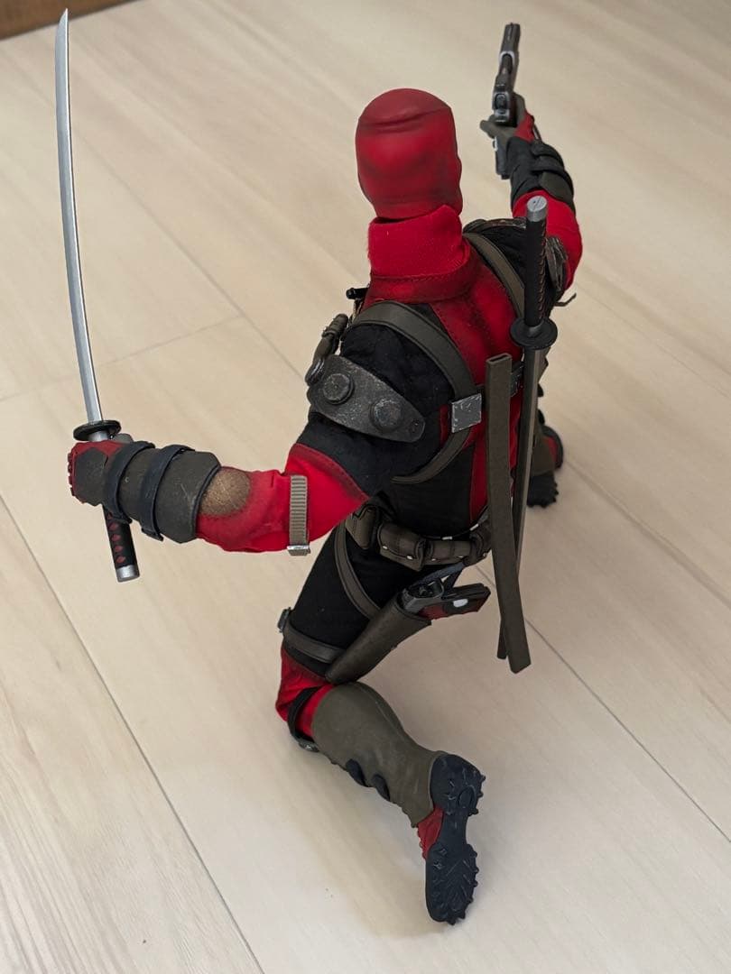 デッドプール ホット・トイズ