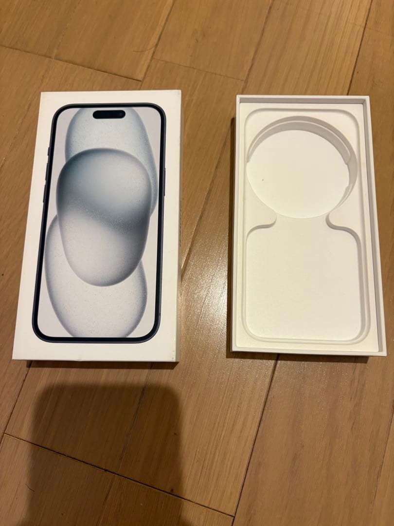 Apple iPhone15 simフリー 256GB