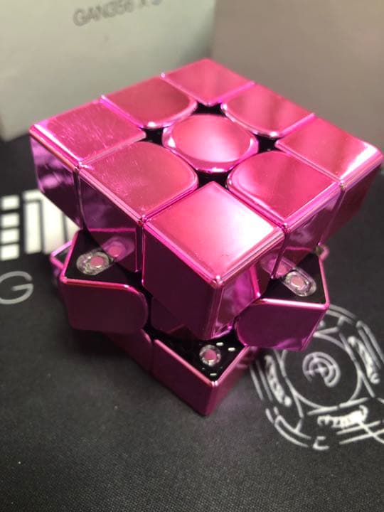 GAN 356XSM「電気メッキ」うすピンク色 ルービックキューブ