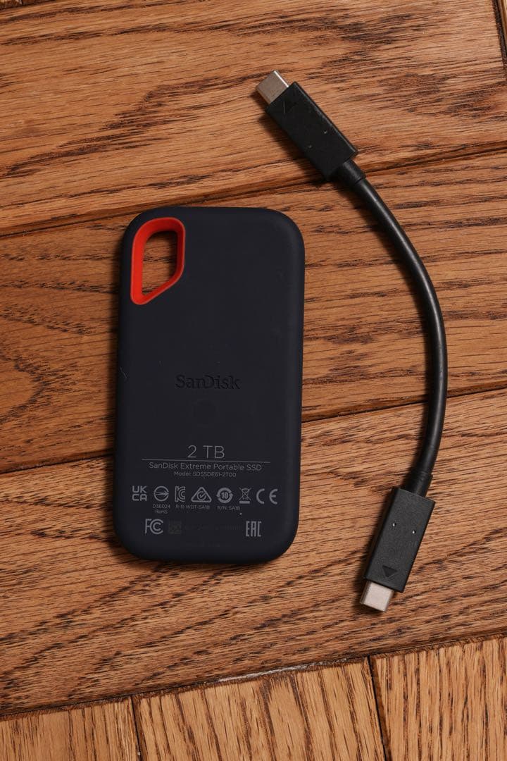 SanDisk Extreme Portable SSD 2TB 外付け