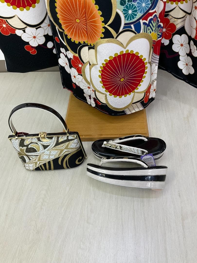 りんご　お振袖フルセット　新品オーダーメイド　ショール　ゾーリバッグ