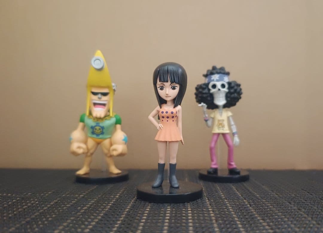 ワーコレ　ストロングワールド　麦わらの一味　船上服　ワンピース　　フィギュア