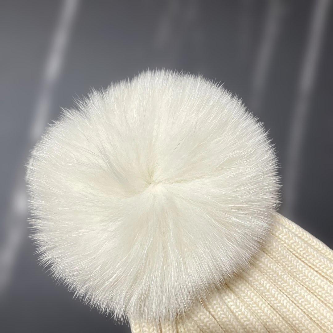 ✨極美品✨MONCLER ポンポン付きニット帽 アイボリー