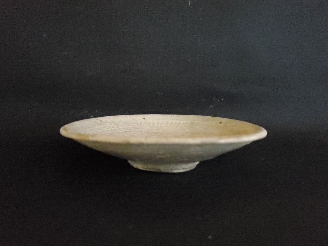 李朝 粉靑沙器印花文平皿