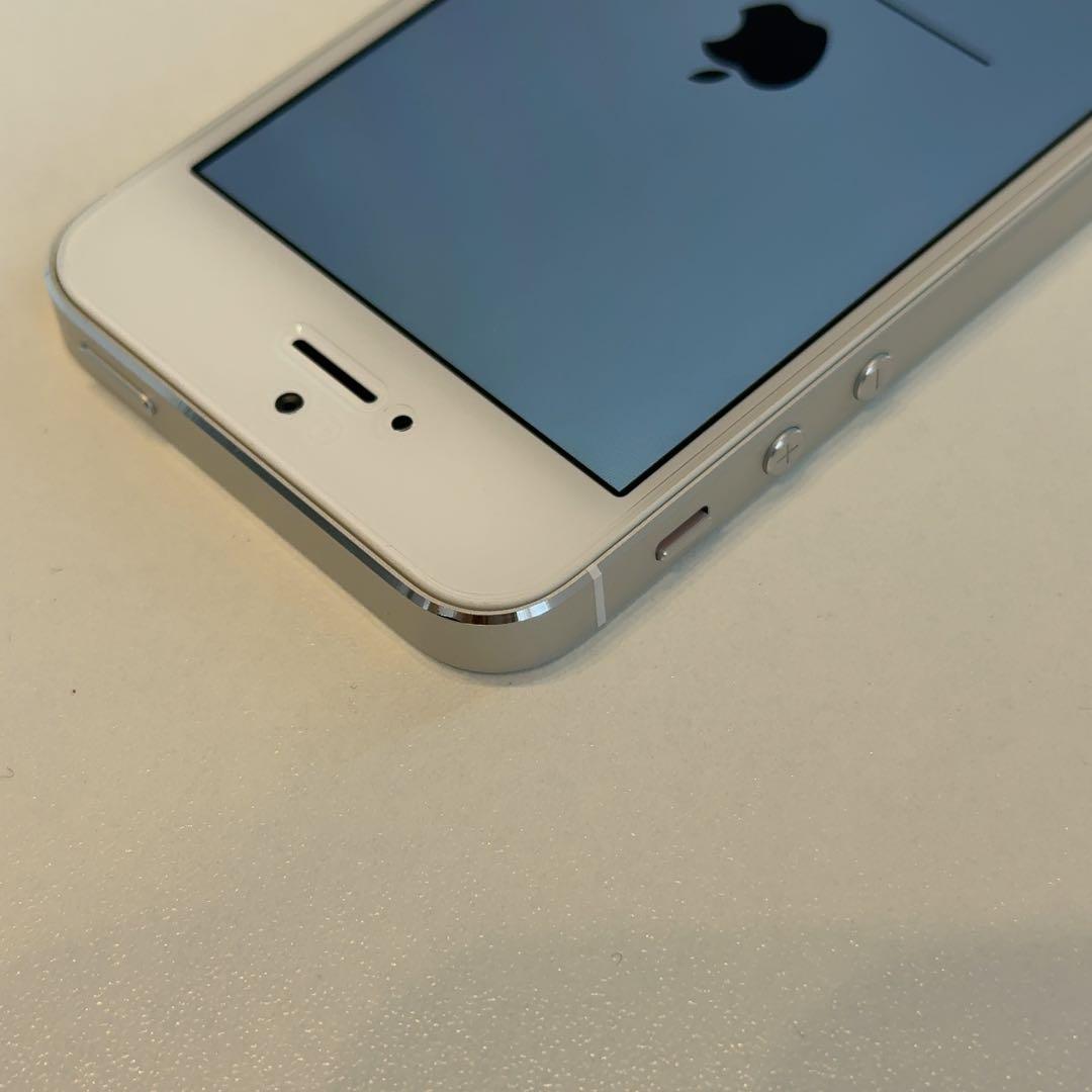 極美品　iPhone5s シルバー　32GB 本体