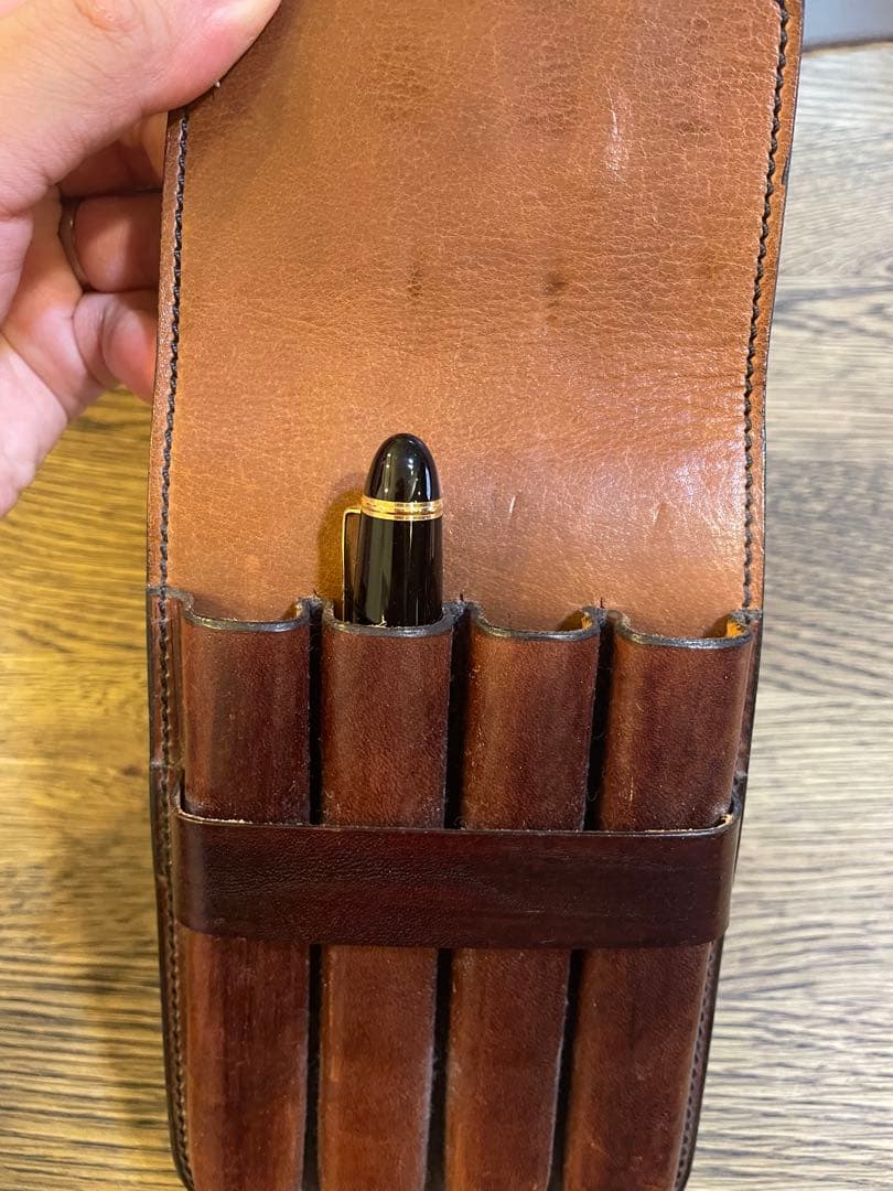 ハンスオスター ペンケース18φ