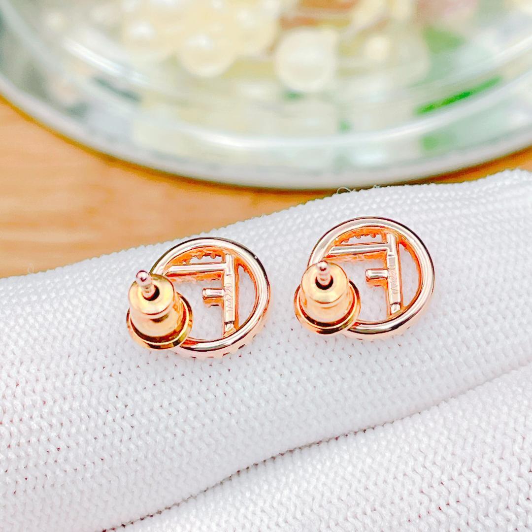 ◇フェンディ◇エフイズフェンディ ラインストーン ピアス ゴールド 1A4220