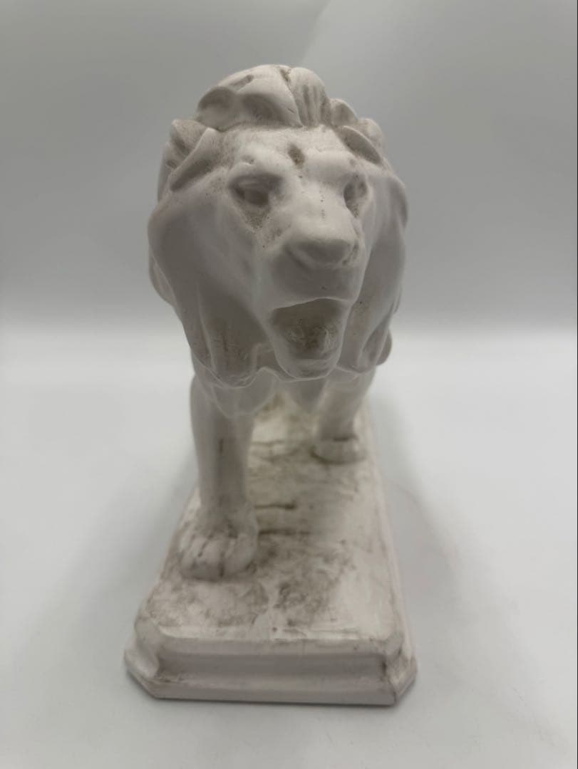 石膏像　ライオン　オブジェ　美術