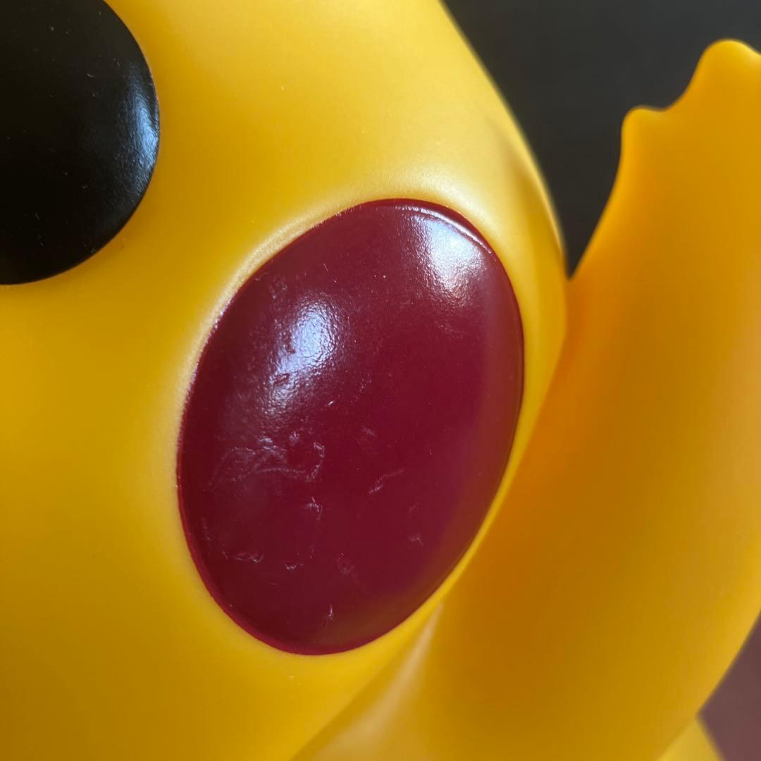 ポケモン 等身大 ピカチュウフィギュア 高さ40cm ポケモンキャップ付き