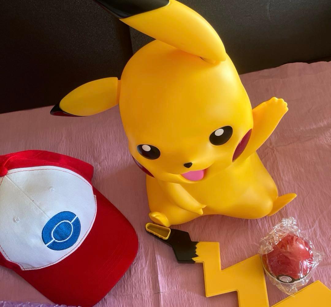 ポケモン 等身大 ピカチュウフィギュア 高さ40cm ポケモンキャップ付き