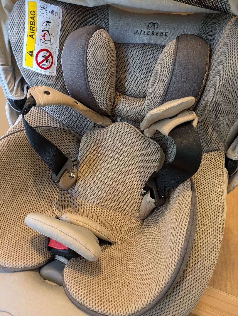 【AILEBEBE】 希少色 グラングレージュ クルット5i チャイルドシート