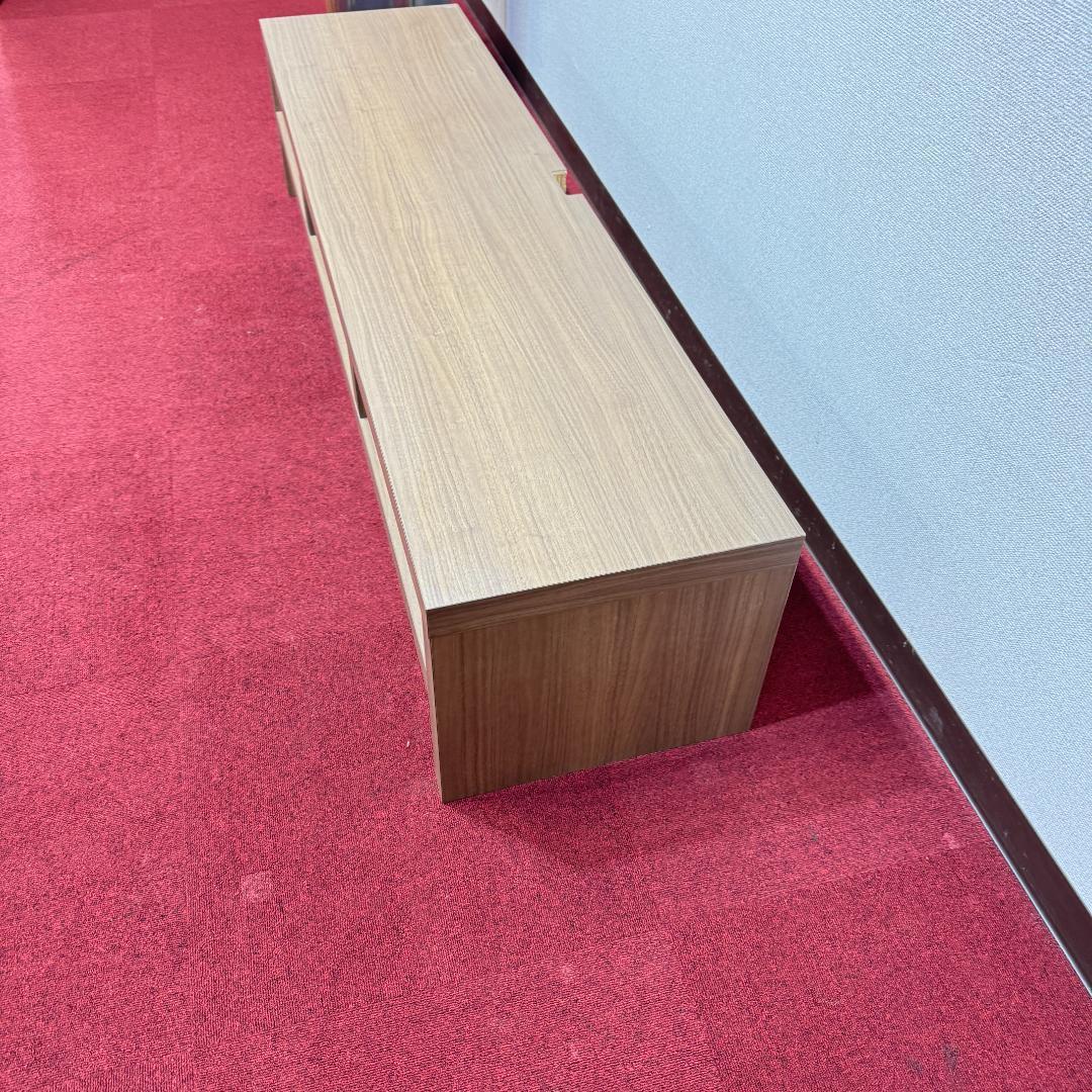 東京23区送料無料　超美品テレビボード1600mm　展示品未使用