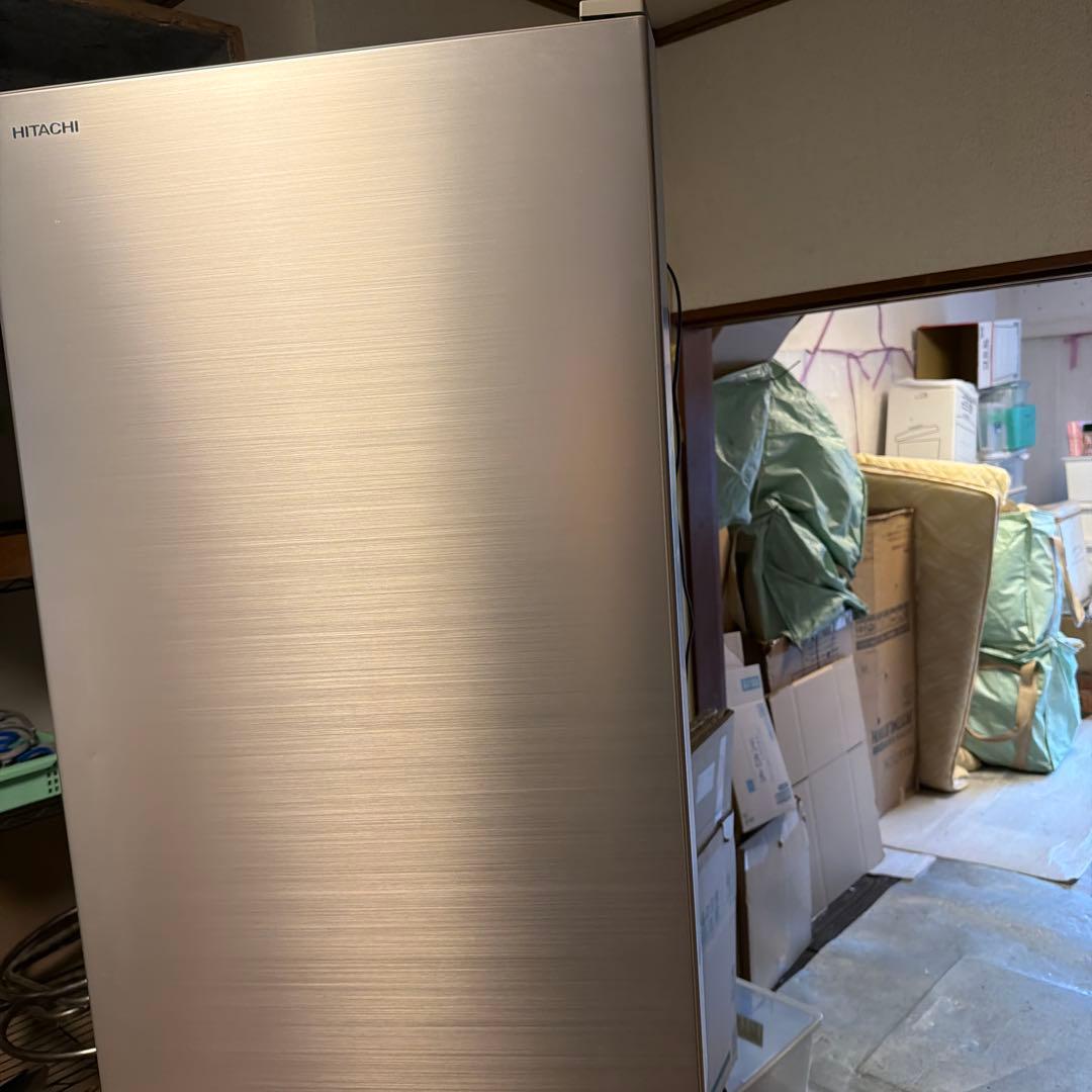 青いアバターさま専用‼️‼️‼️ 日立 3ドア冷蔵庫 シルバー R-V32KV（N）