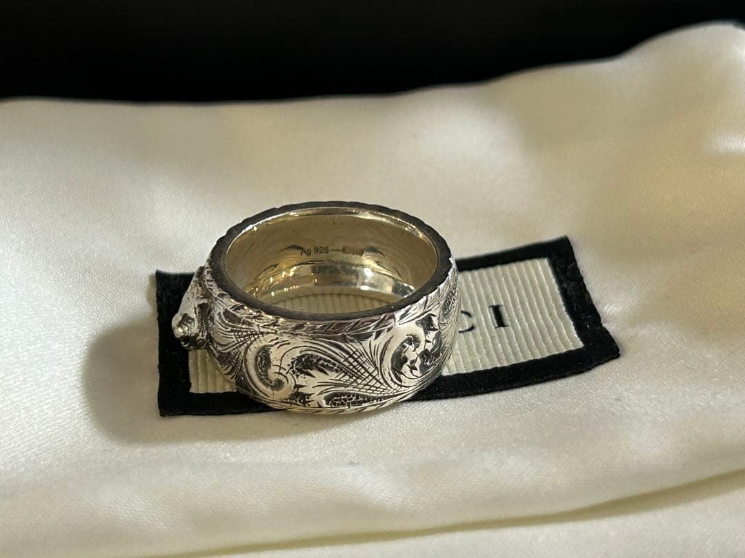 GUCCI ライオンヘッド シルバーリング エングレービング 幅広 指輪