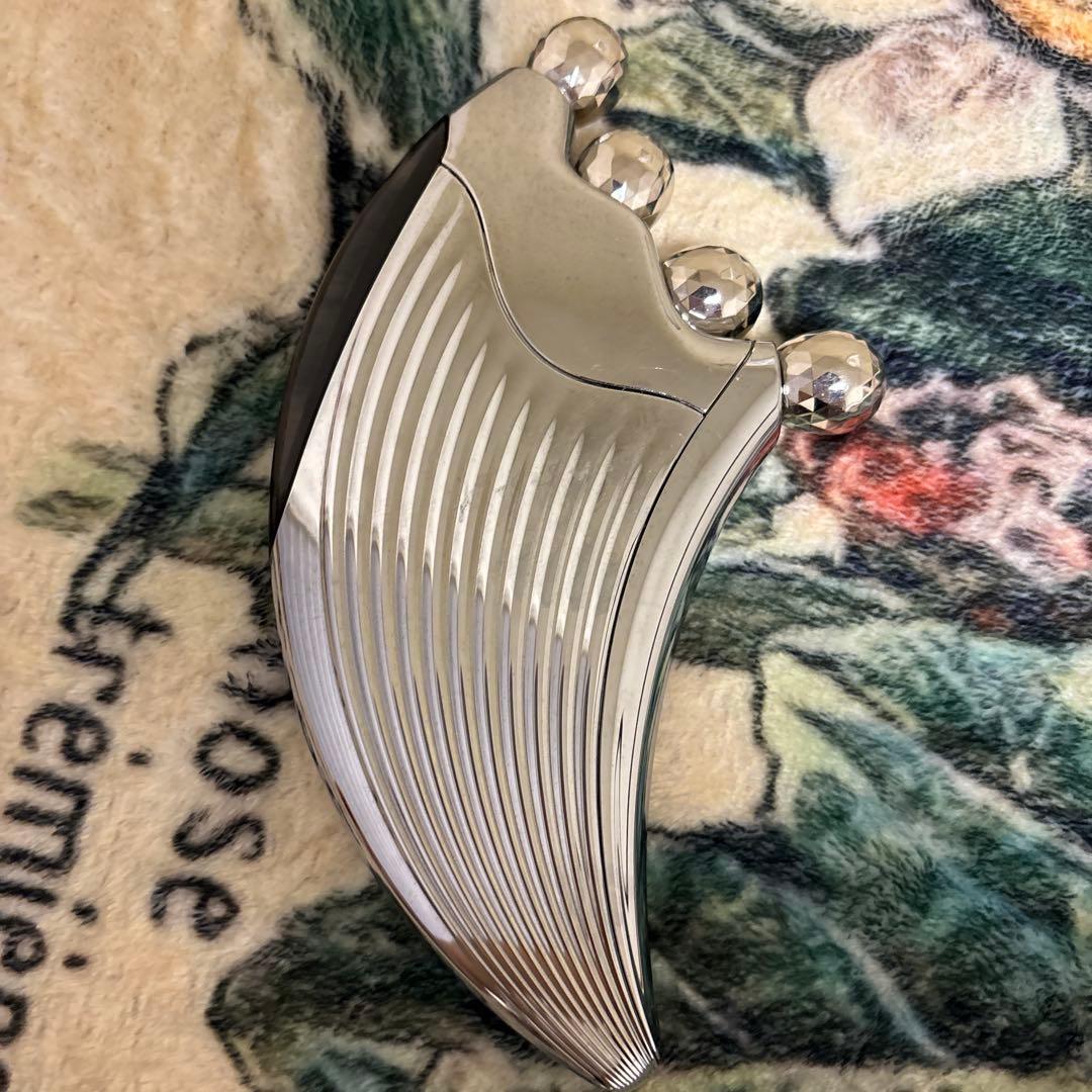 リファ　美顔ローラー ボディ　シルバー 3ボール