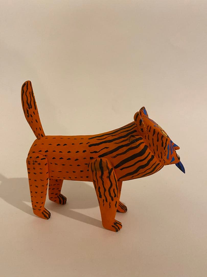 メキシコ工芸品　メキシカンクラフトアート　木彫り人形