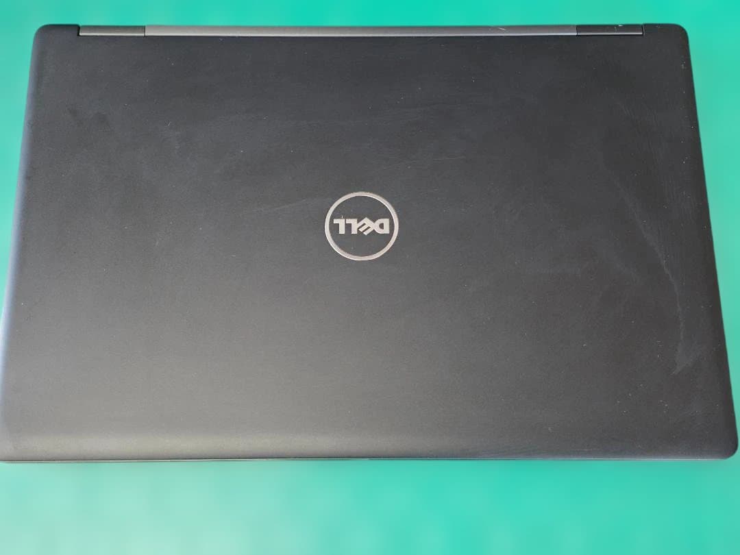 Dell Precision 3520 Core i7 第7世代 16GB