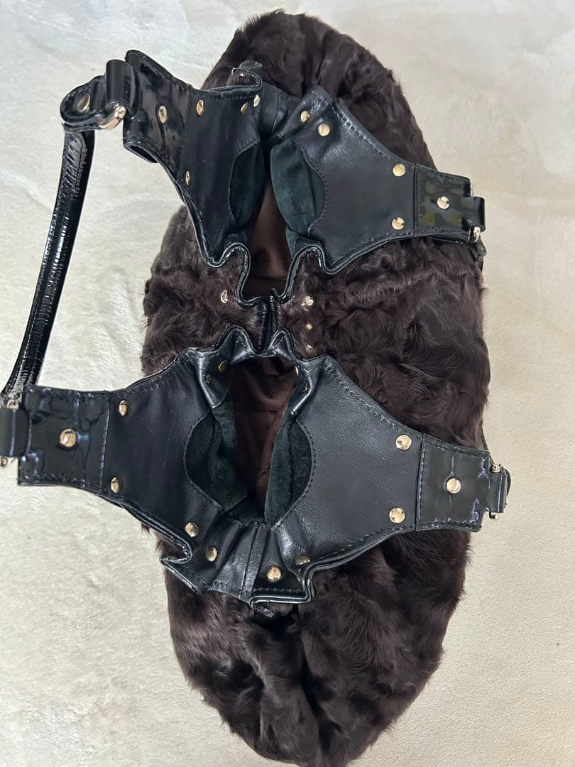 GUCCI ファーバッグ　　保存袋付