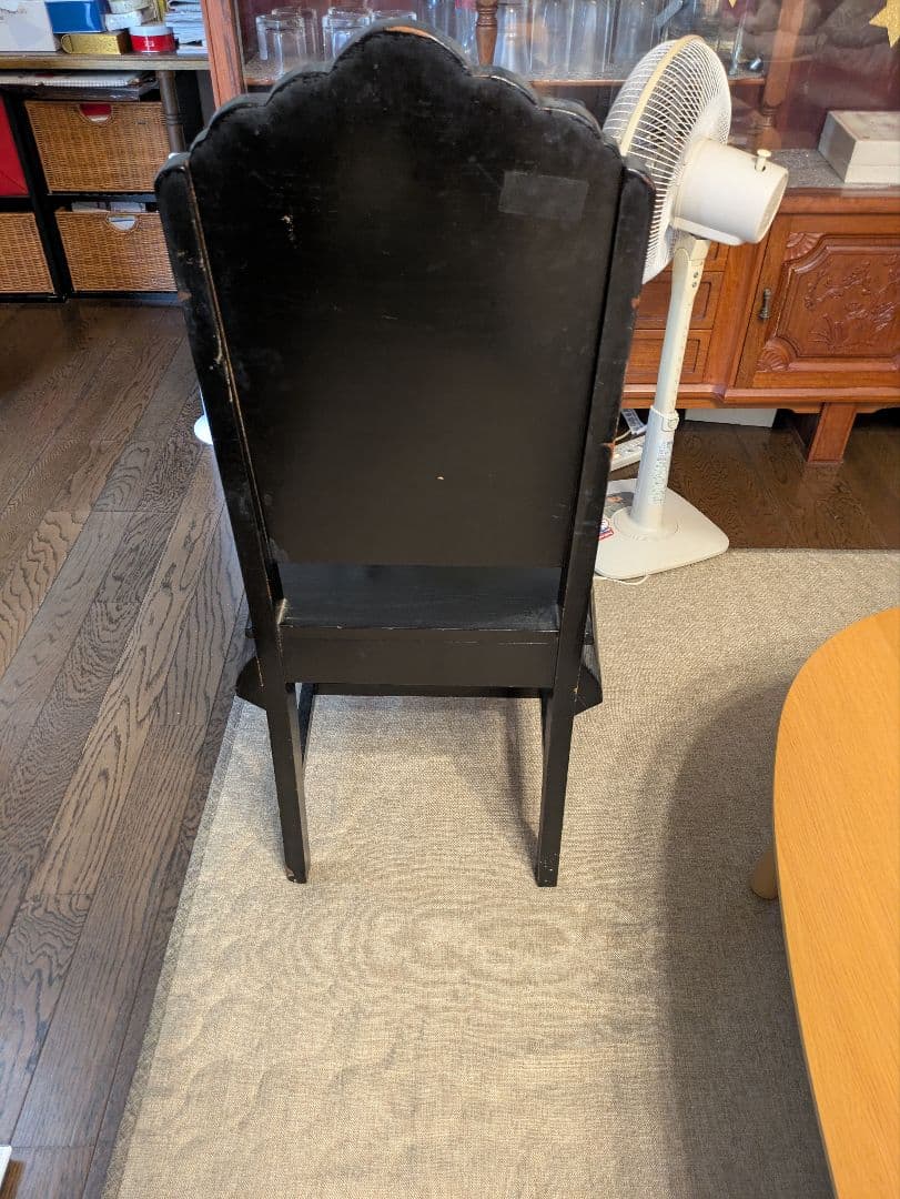 アジアンスタイルの装飾椅子