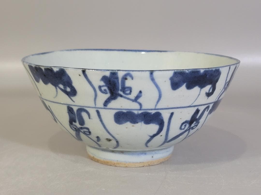 茶道具 中国 青花 碗 古染付 菓子鉢 DT601中国 陽刻 蓮紋 青磁 燭台