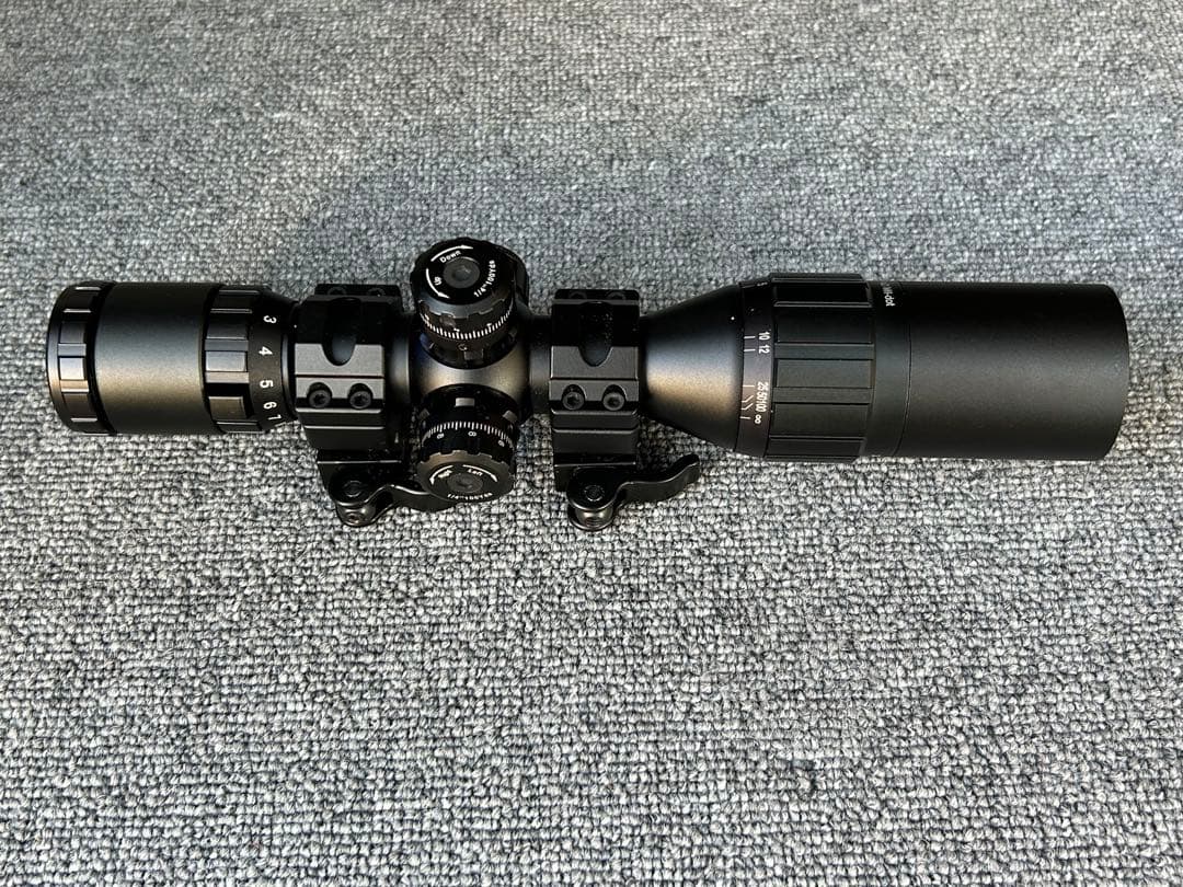 東京マルイ　NEWイルミネーテッドショートズームスコープ