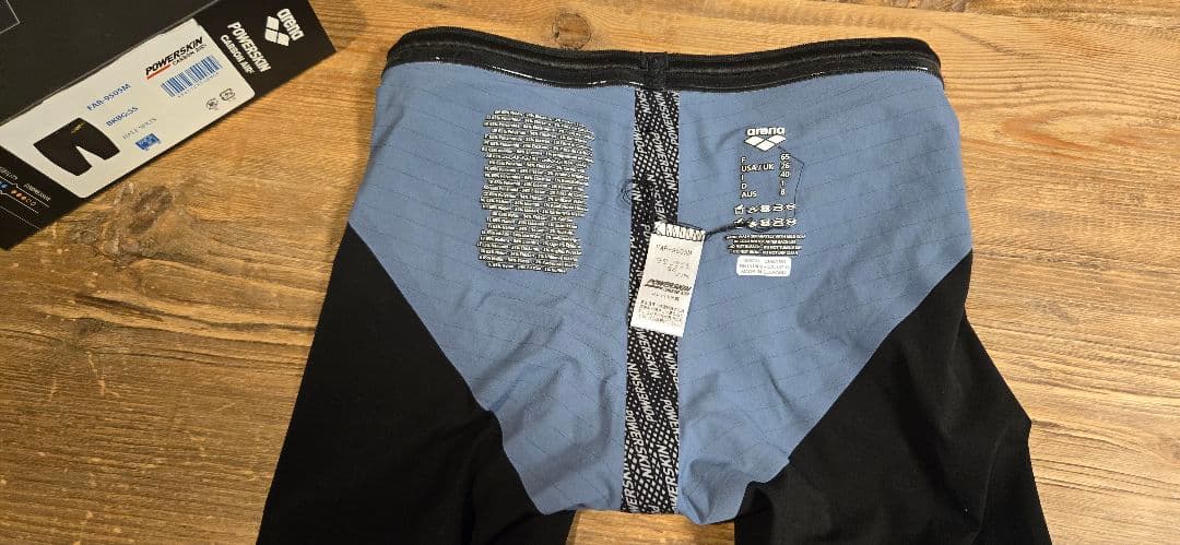 arena Carbon Air 2 SSサイズ ブラック 競泳水着