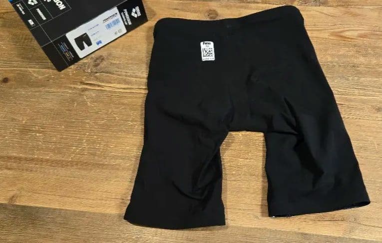 arena Carbon Air 2 SSサイズ ブラック 競泳水着