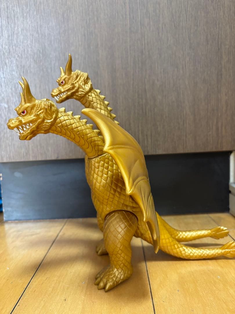 怪獣郷　キングギドラ　☆1月9日以後発送☆ 写真追加しています