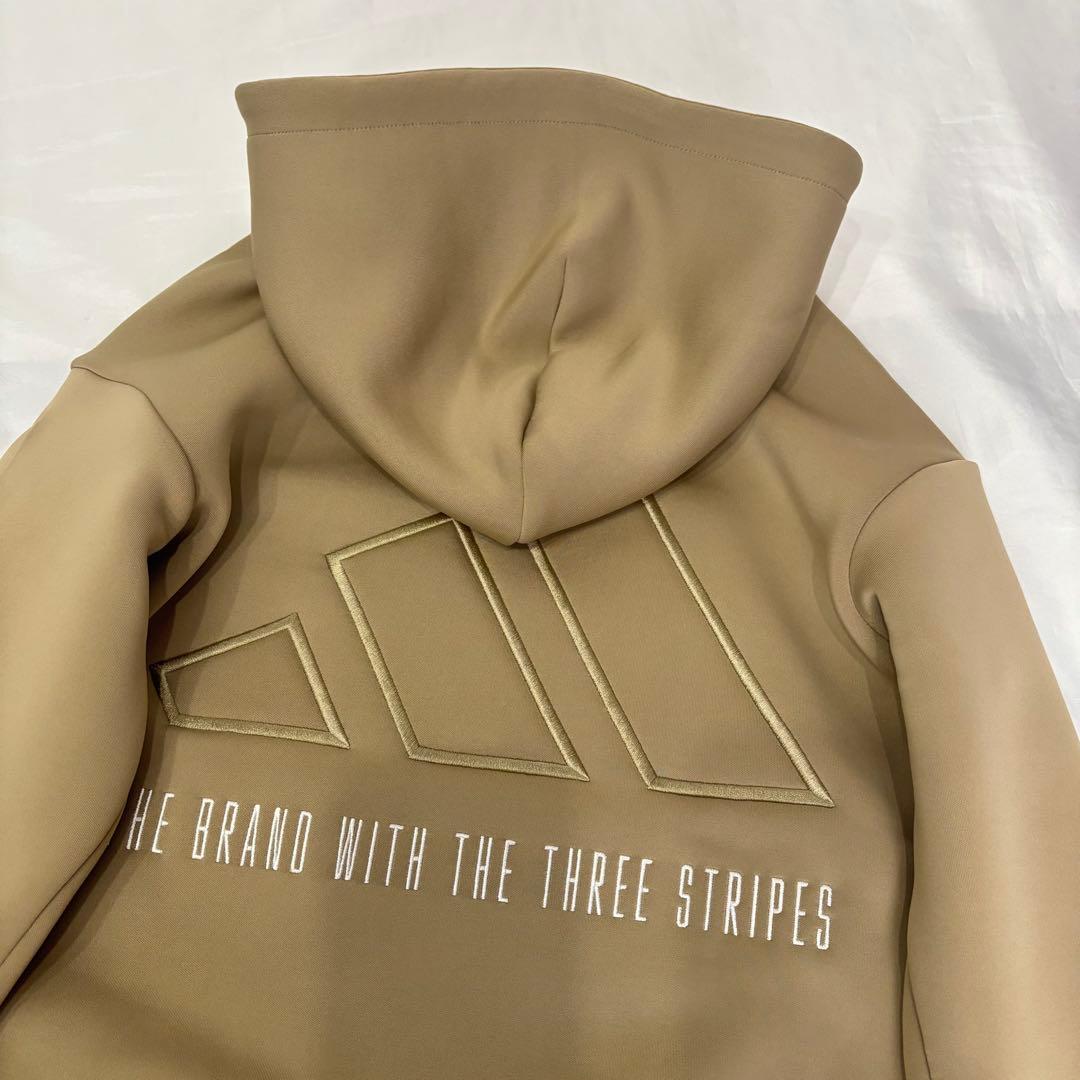 専用様…未使用adidas ダンボールニットフーディー　キルティングハーフパンツ