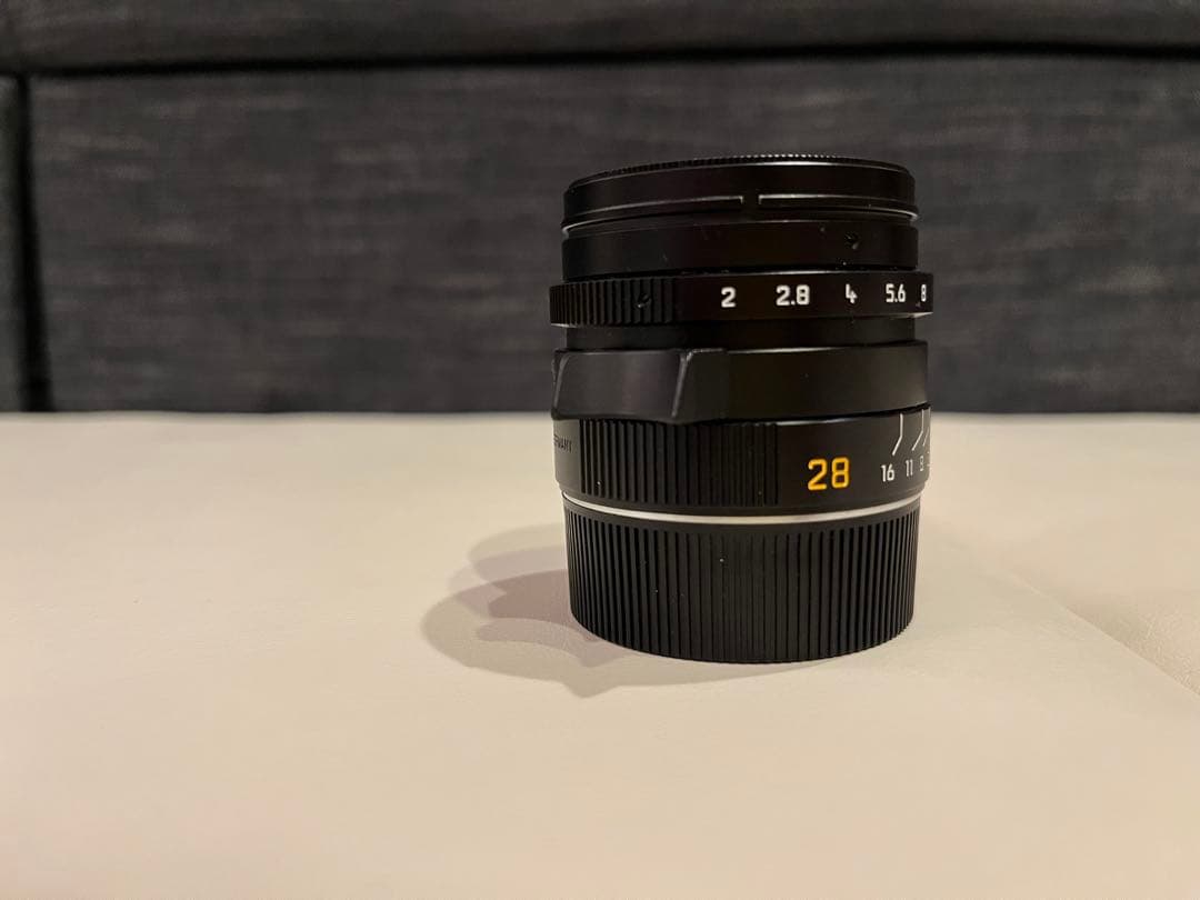 Leica summicron M 28mm f/2 ASPH +α