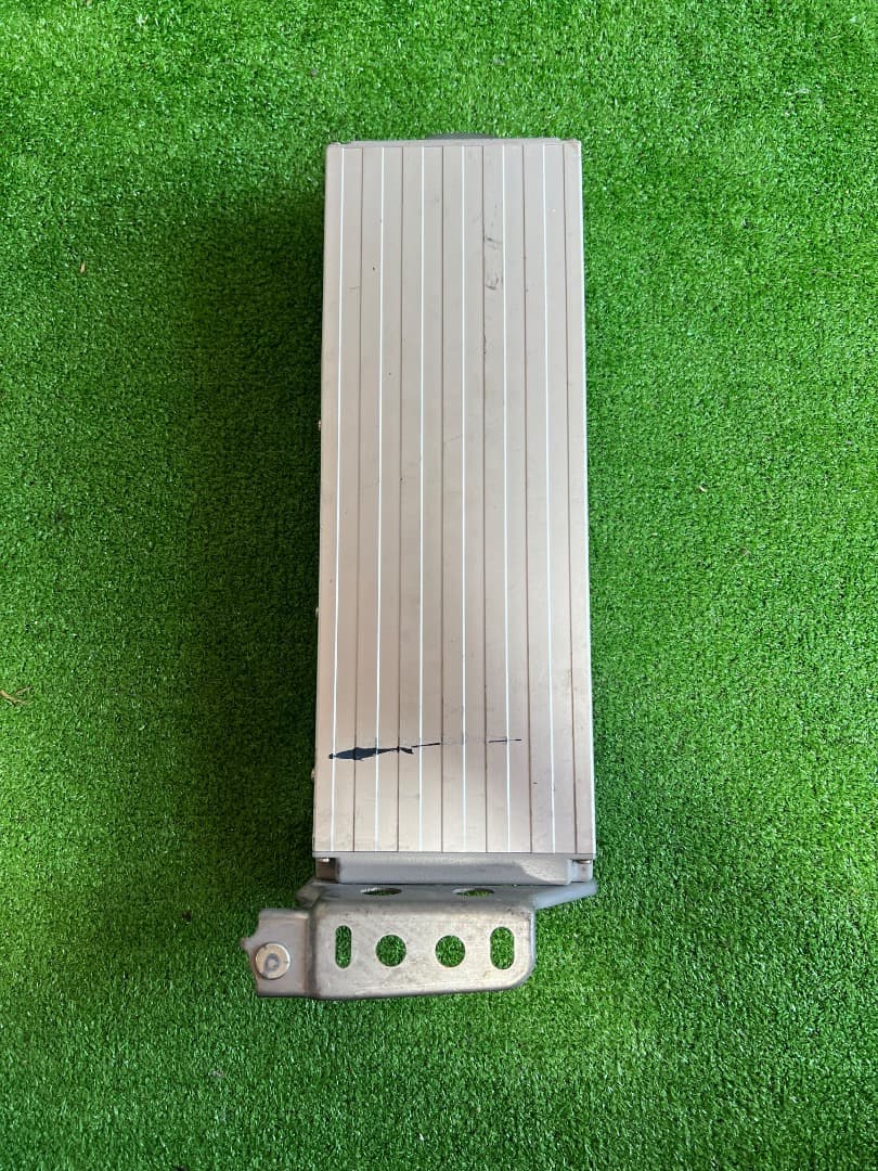 マークレビンソンアンプ 86289-0W480