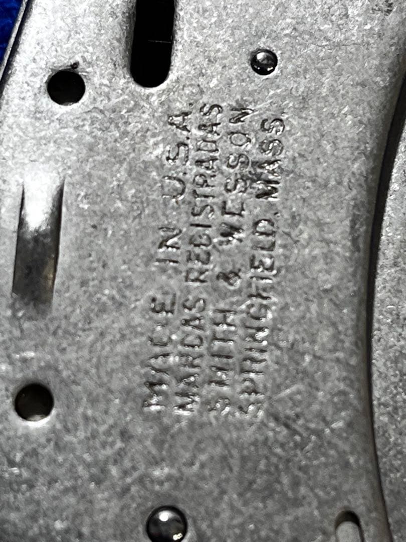 ☆ 最終値引 ☆ 米国 S＆W社 手錠 ( おそらくM 100 型 ？？ )