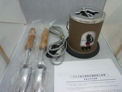 13日までお値引き中　タキイ　ランプ付　和裁コテ　鏝２本付　未使用保管品