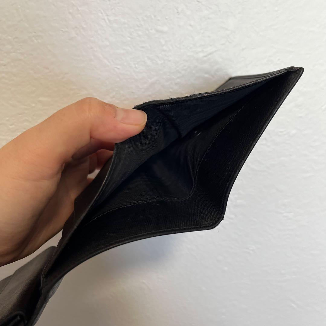 美品 PRADA プラダ 三角プレート サフィアーノ ミニ財布 三つ折り財布