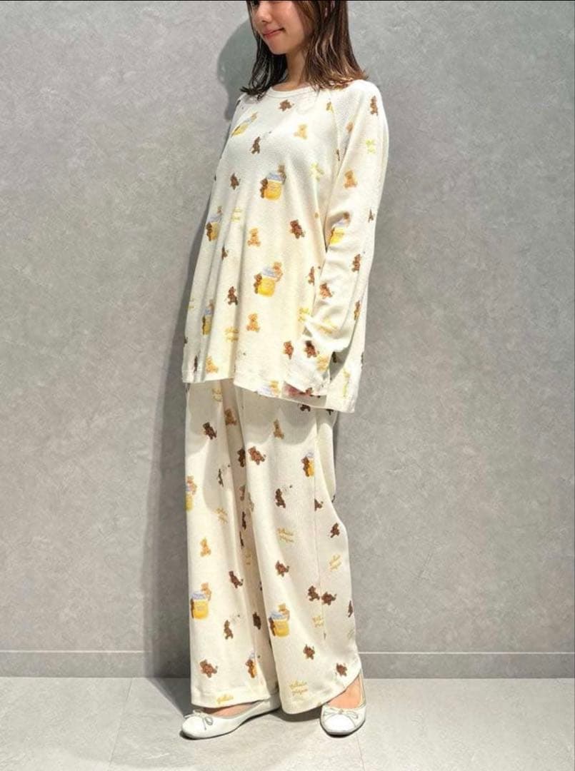 ジェラートピケ　ハチミツベアセットアップ