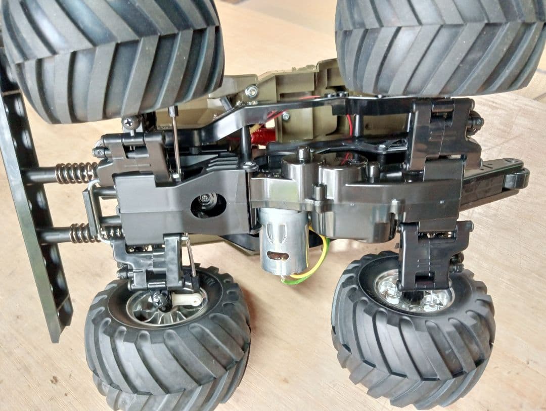 メカ付き タミヤ 電動RC ワイルドウィリー2