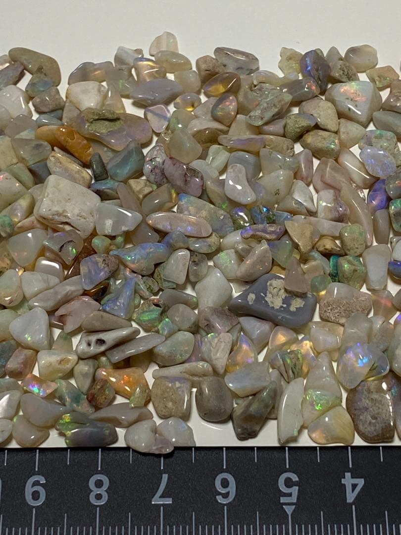 オーストラリア産？ オパールさざれ 外国産鉱物