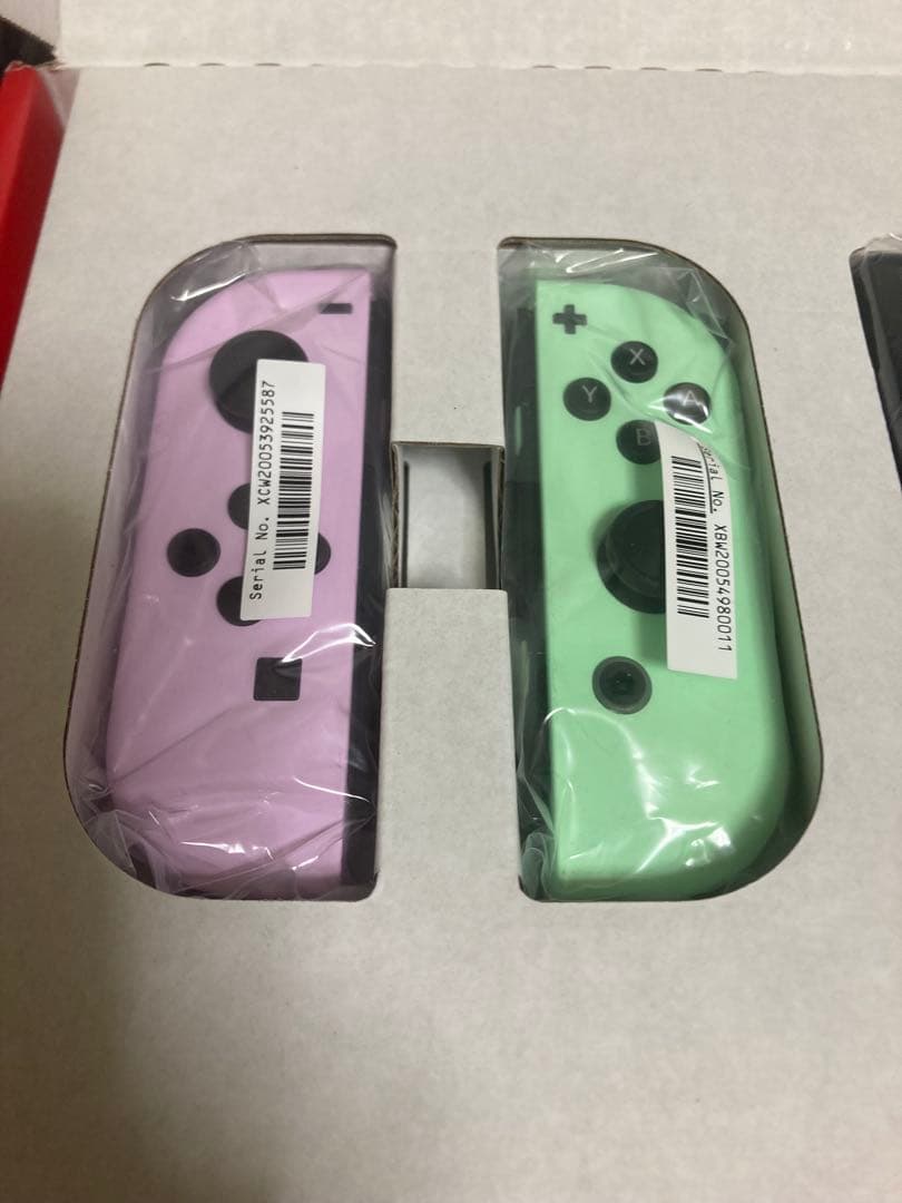 Nintendo Switch フルセット+おまけ付き Joy-Con新品同等