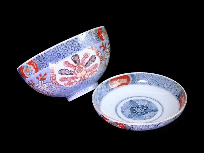 古伊万里　薄瑠璃　染錦　孔雀の図　大振蓋茶碗　F200AS-CTe